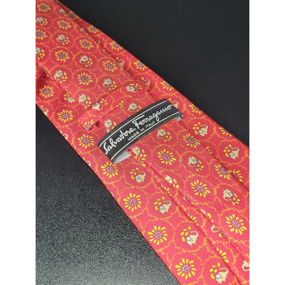 Salvatore Ferragamo Necktie Red Elephant Sunflower 100% Silk Italy Excellent